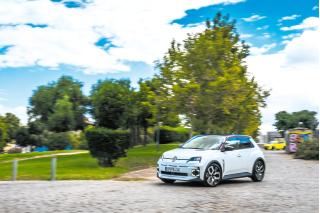 Renault 5 40kWh 120Ps 